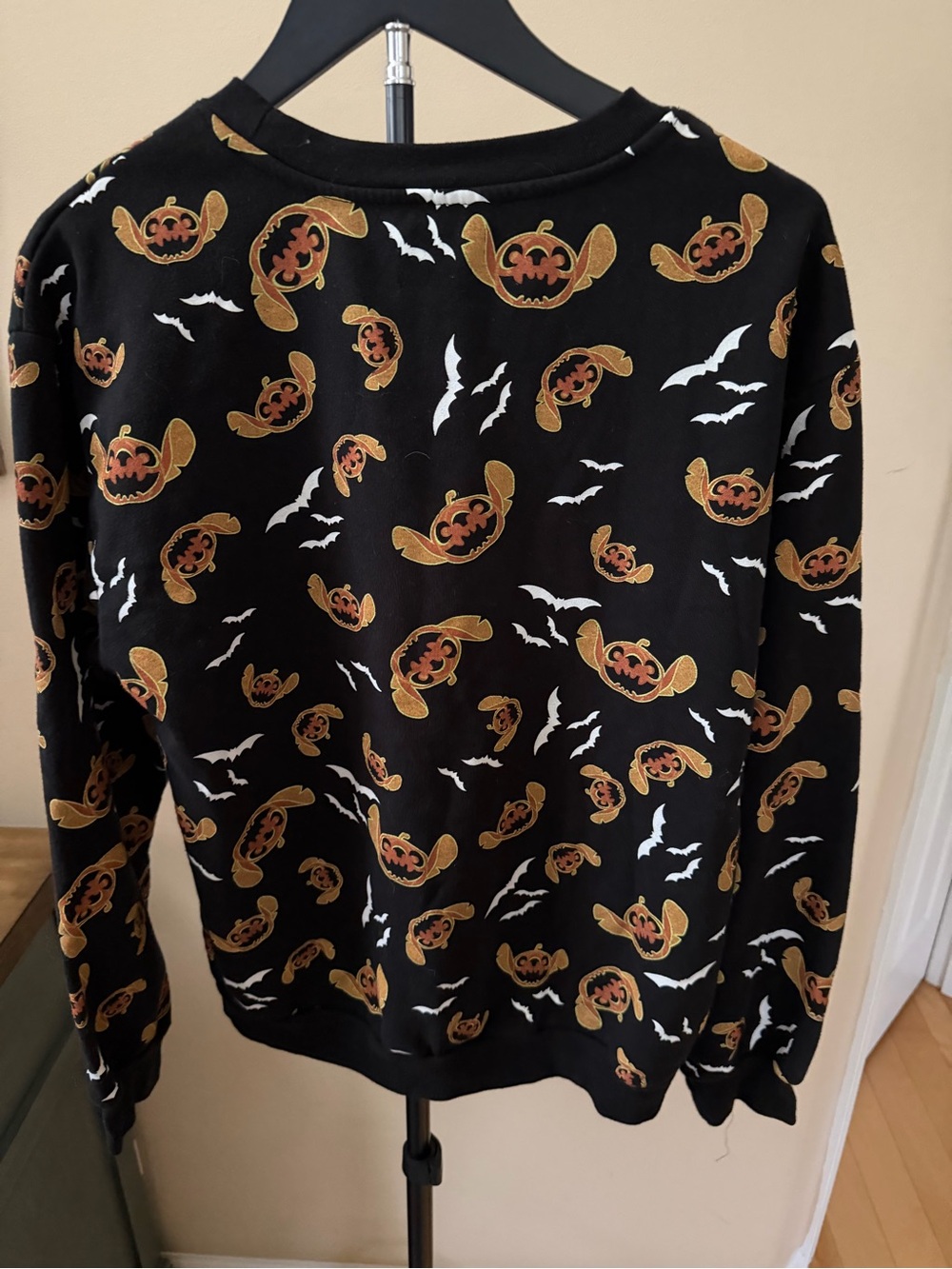 Sport-Tek Halloween Pumpkin Bat Sweatshirt‎ Black Womens M